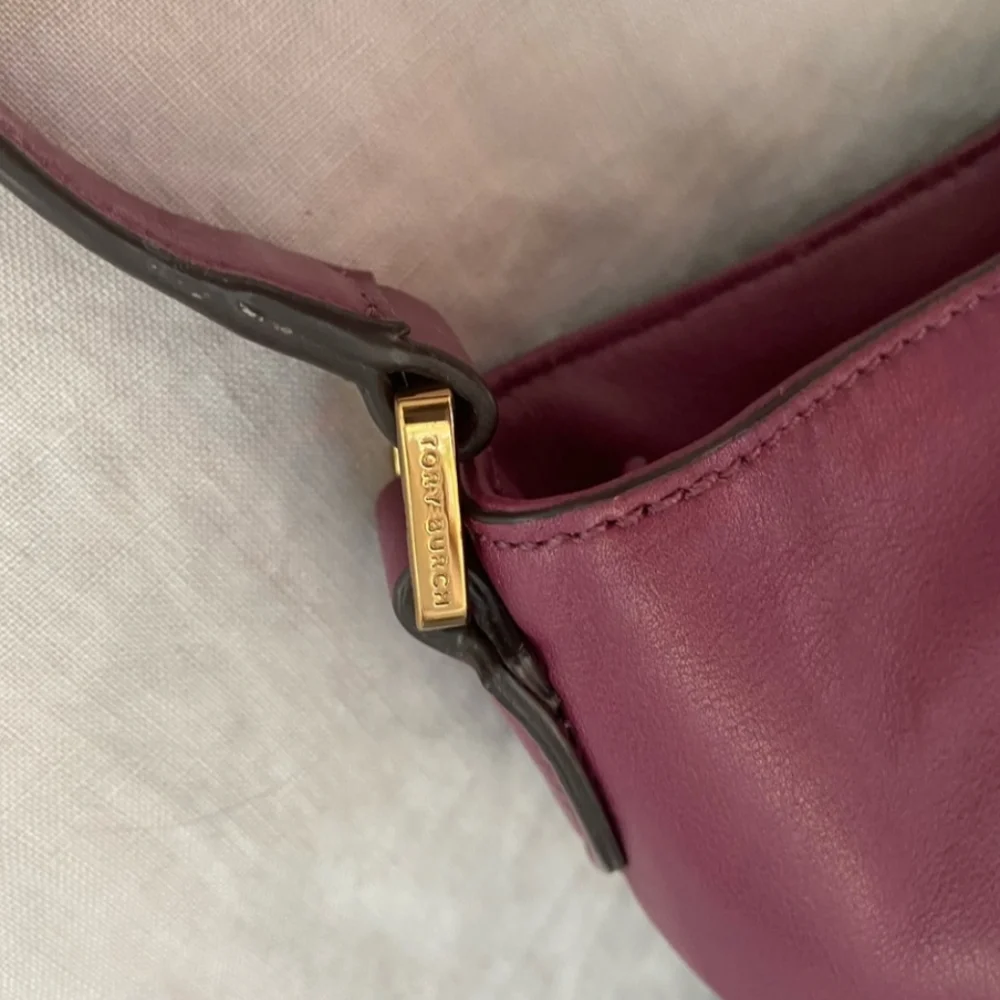 Elegant Purple Shoulder Bag - Picture 5 of 12